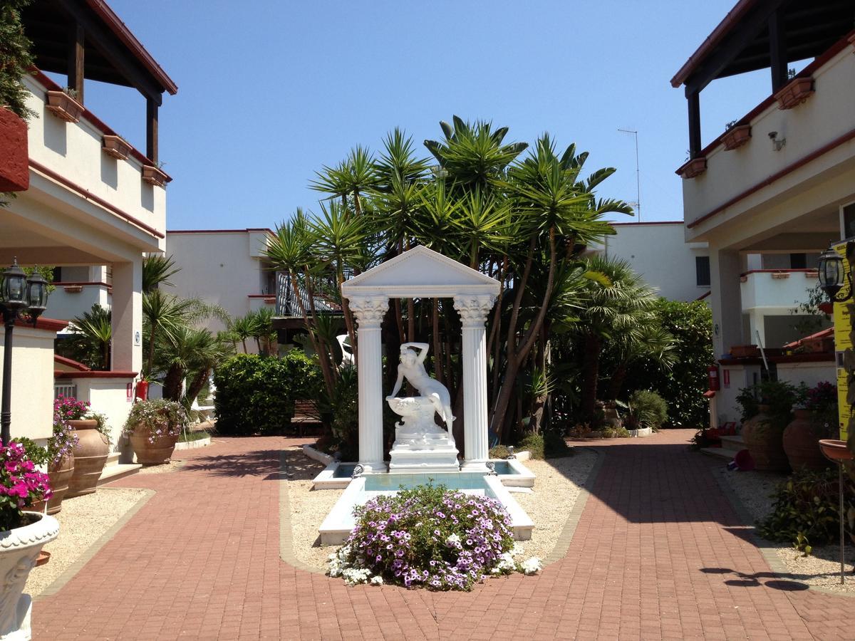 Residence Mezzaluna Carovigno Exterior foto