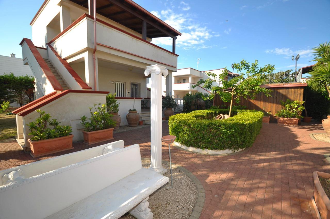 Residence Mezzaluna Carovigno Exterior foto
